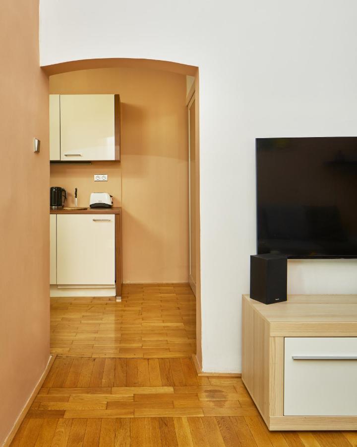 Prague Days - Cozy Flat In The Old Town Apartment Bagian luar foto